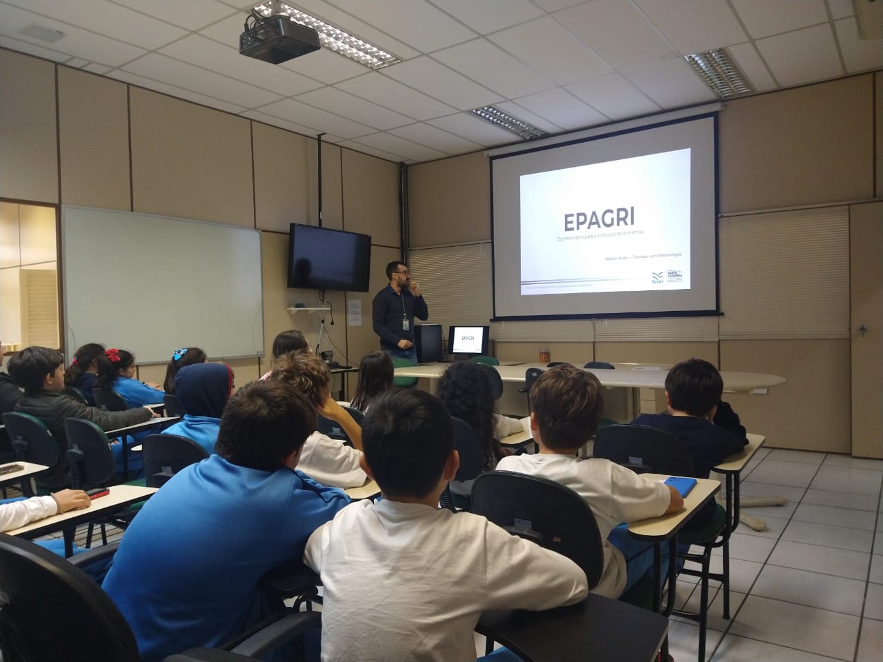 Read more about the article Epagri recebe o Centro Educacional Eng. Francisco João Bocayuva Catão, de Imbituba/SC