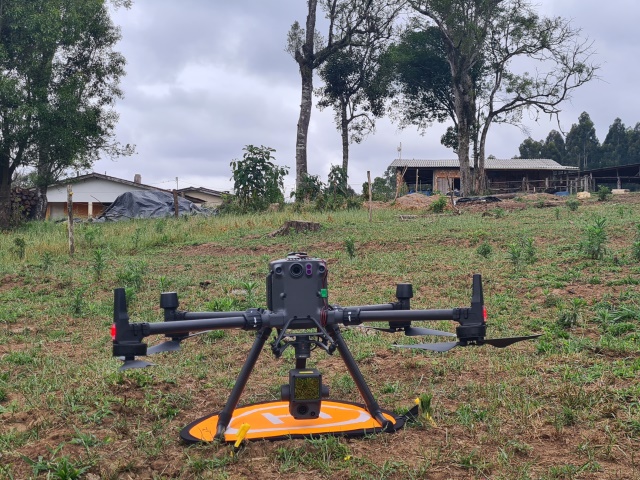 Leia mais sobre o artigo Tecnologia LiDAR embarcada em drone passa a ser testado na Epagri para estimativa da biomassa aérea