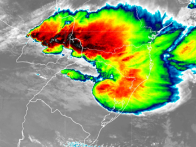 Leia mais sobre o artigo Temporais provocam granizo severo e ventos acima de 80km/h em SC