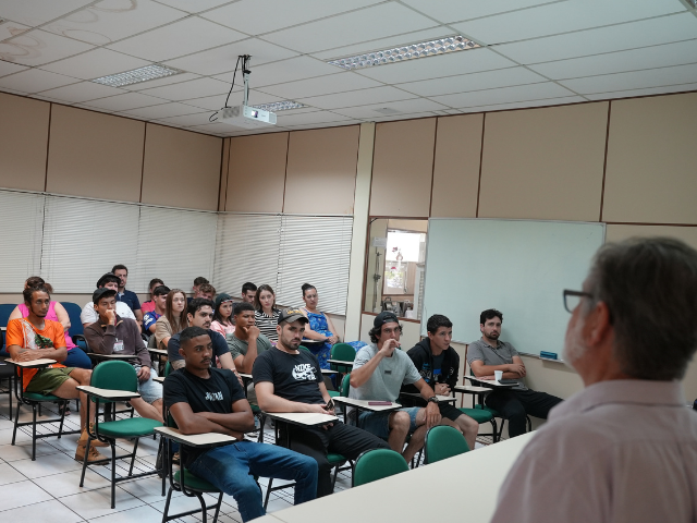 Leia mais sobre o artigo Jovens rurais de Florianópolis visitam a Epagri/Ciram