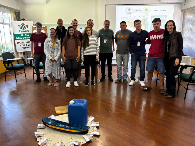 Leia mais sobre o artigo Epagri/Ciram participa da capacitação do curso “Jovens do mar” em Itajaí-SC