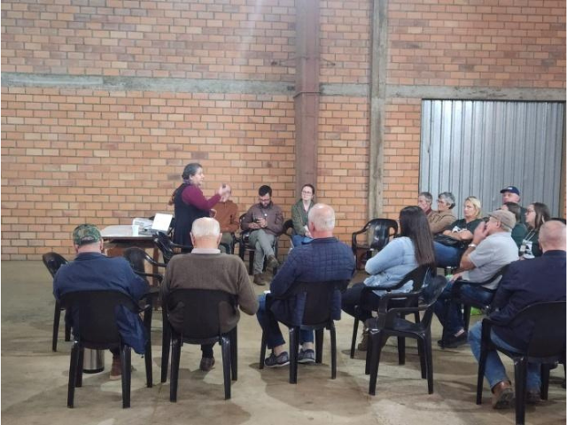 Leia mais sobre o artigo Epagri/Ciram participa de Dia de Campo “Boas Práticas de Produção de Erva-Mate” em Campo Alegre