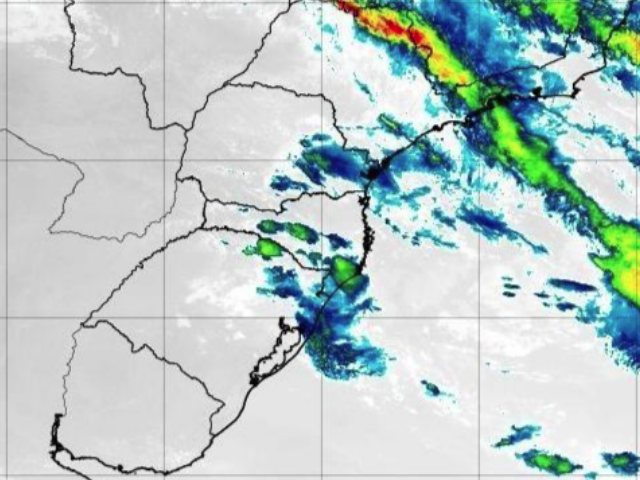 Leia mais sobre o artigo Temporais com granizo atingem Santa Catarina